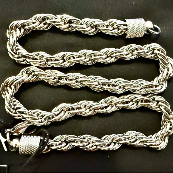 FREE FREE Jumbo stainless stain neck. 10mm thick 24 “ long NWT with duster - Picture 2 of 9